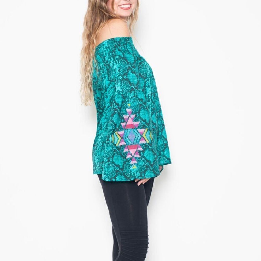 Judith March Green Snake Print Embroidered Off The Shoulder Top Size M